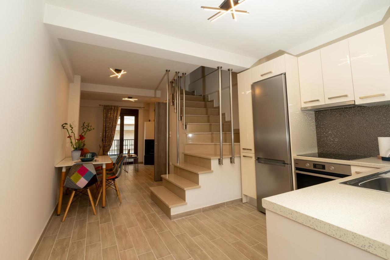 Апартаменты Comfy & Stylish Apt In Янина Экстерьер фото